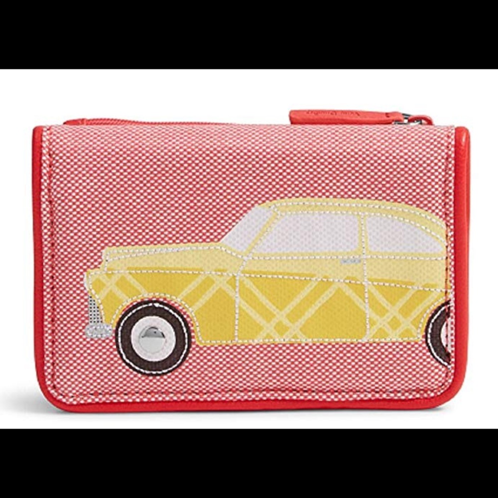 Vera Bradley Wallet. NWT